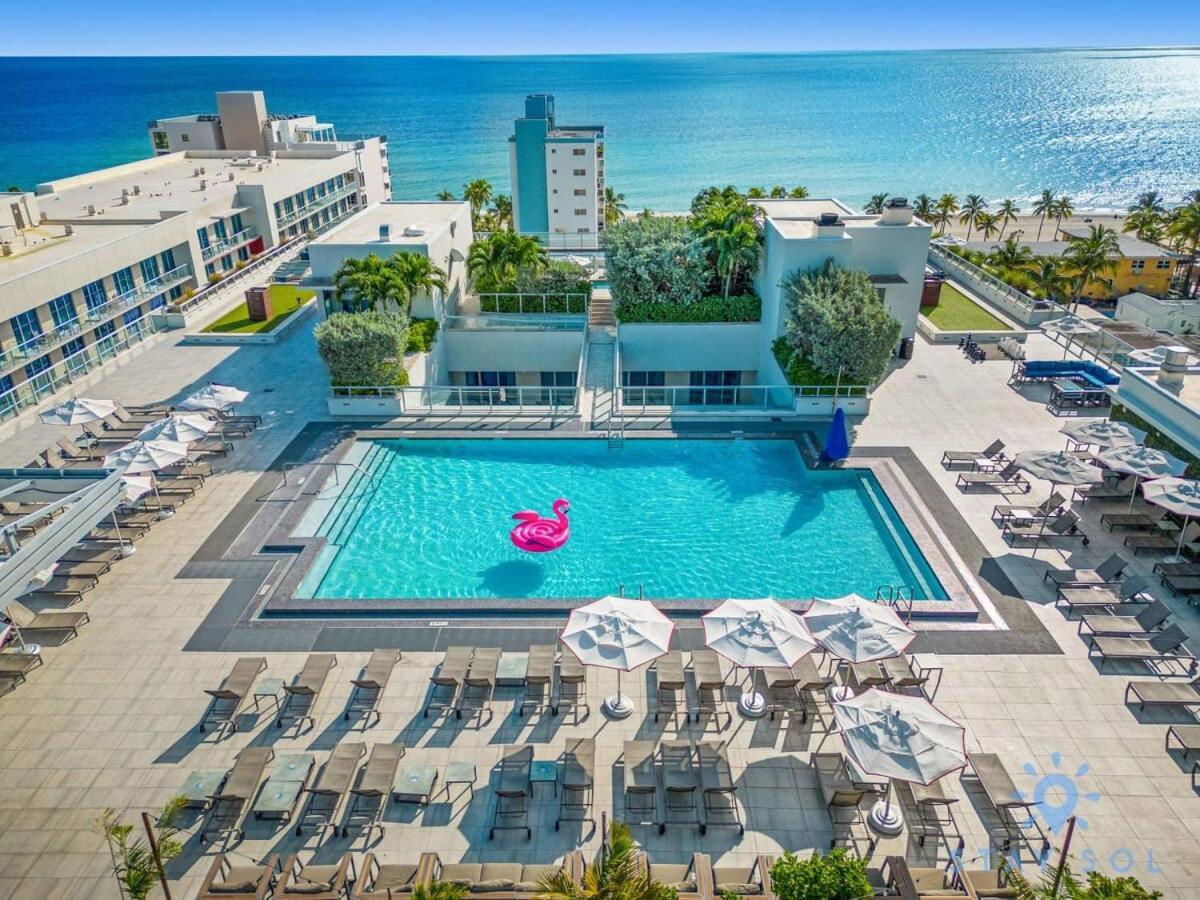 Apartment Broad - Walk - Amazing Pool - Hot Tub Hollywood