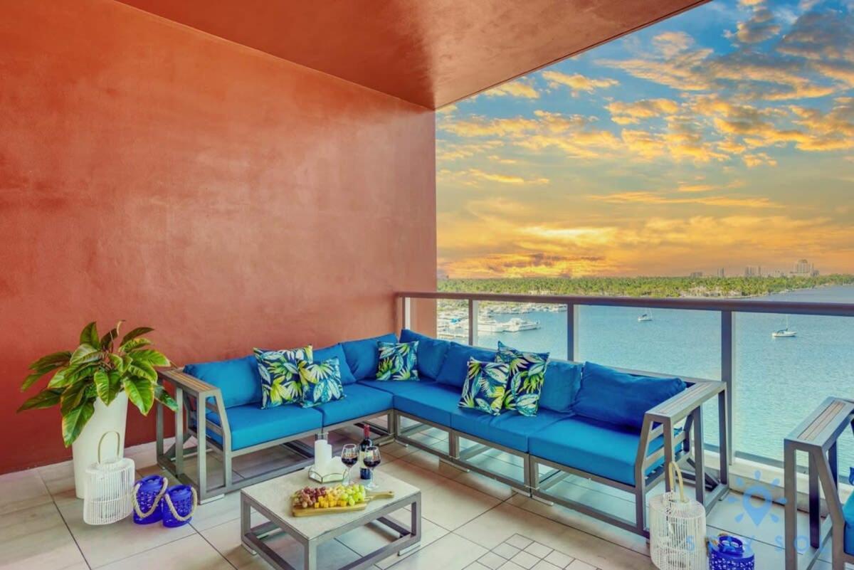 Apartment Broad - Walk - Amazing Pool - Hot Tub
