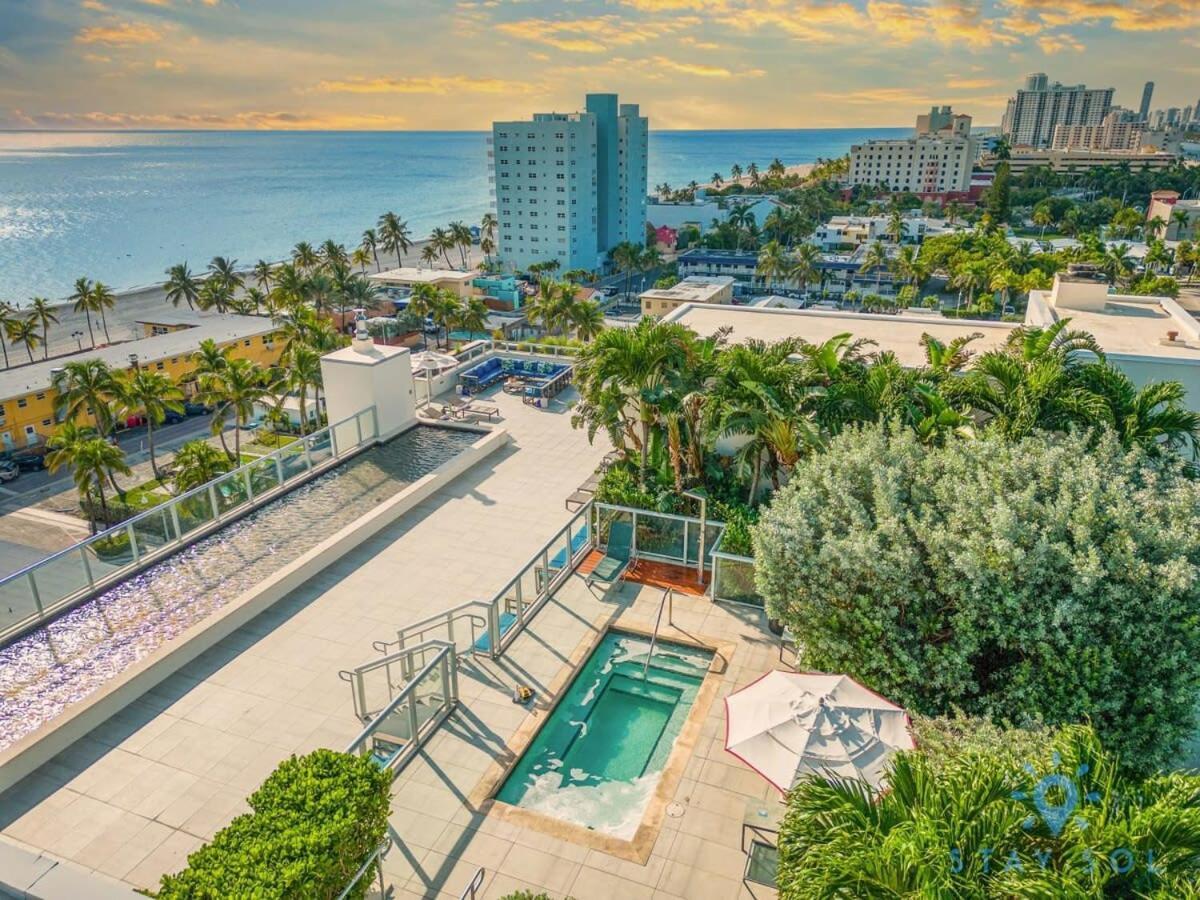 Broad - Walk - Amazing Pool - Hot Tub Apartment *