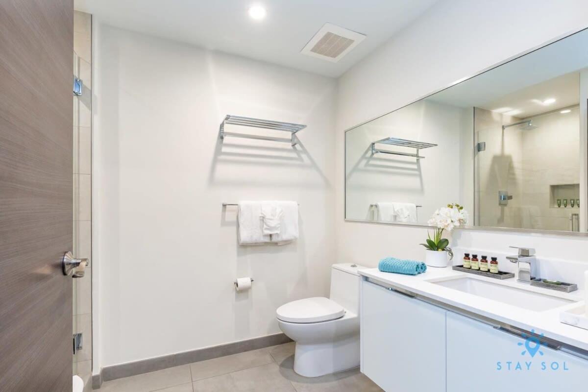 Broad - Walk - Amazing Pool - Hot Tub Apartment Hollywood